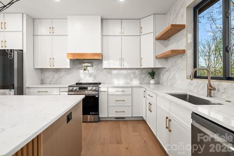 28 Lauren Lane Candler NC 28715