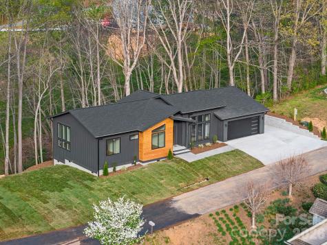 28 Lauren Lane Candler NC 28715