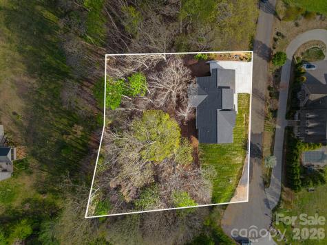 28 Lauren Lane Candler NC 28715
