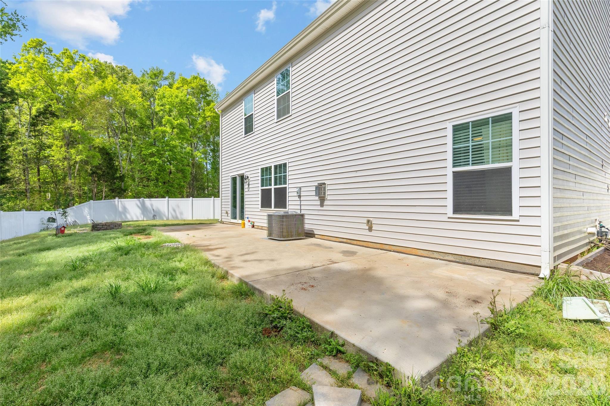 5904 Ellimar Field Lane Charlotte NC 28215