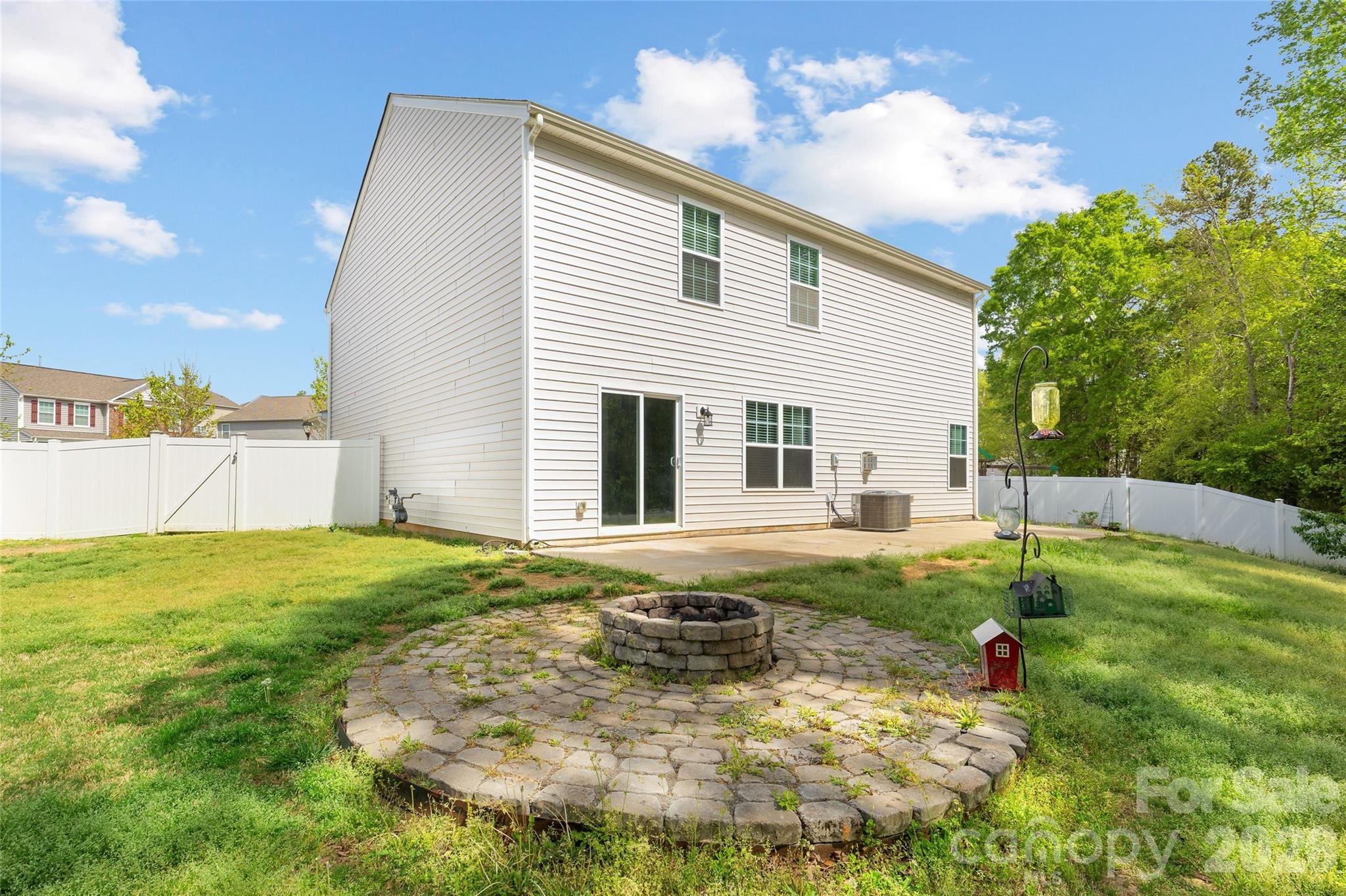 5904 Ellimar Field Lane Charlotte NC 28215