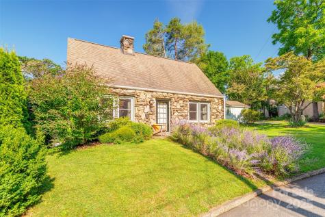 6 Craggy Circle Asheville NC 28803