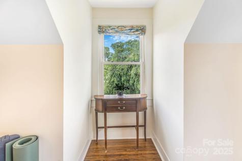 6 Craggy Circle Asheville NC 28803