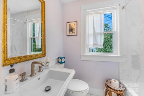 6 Craggy Circle Asheville NC 28803