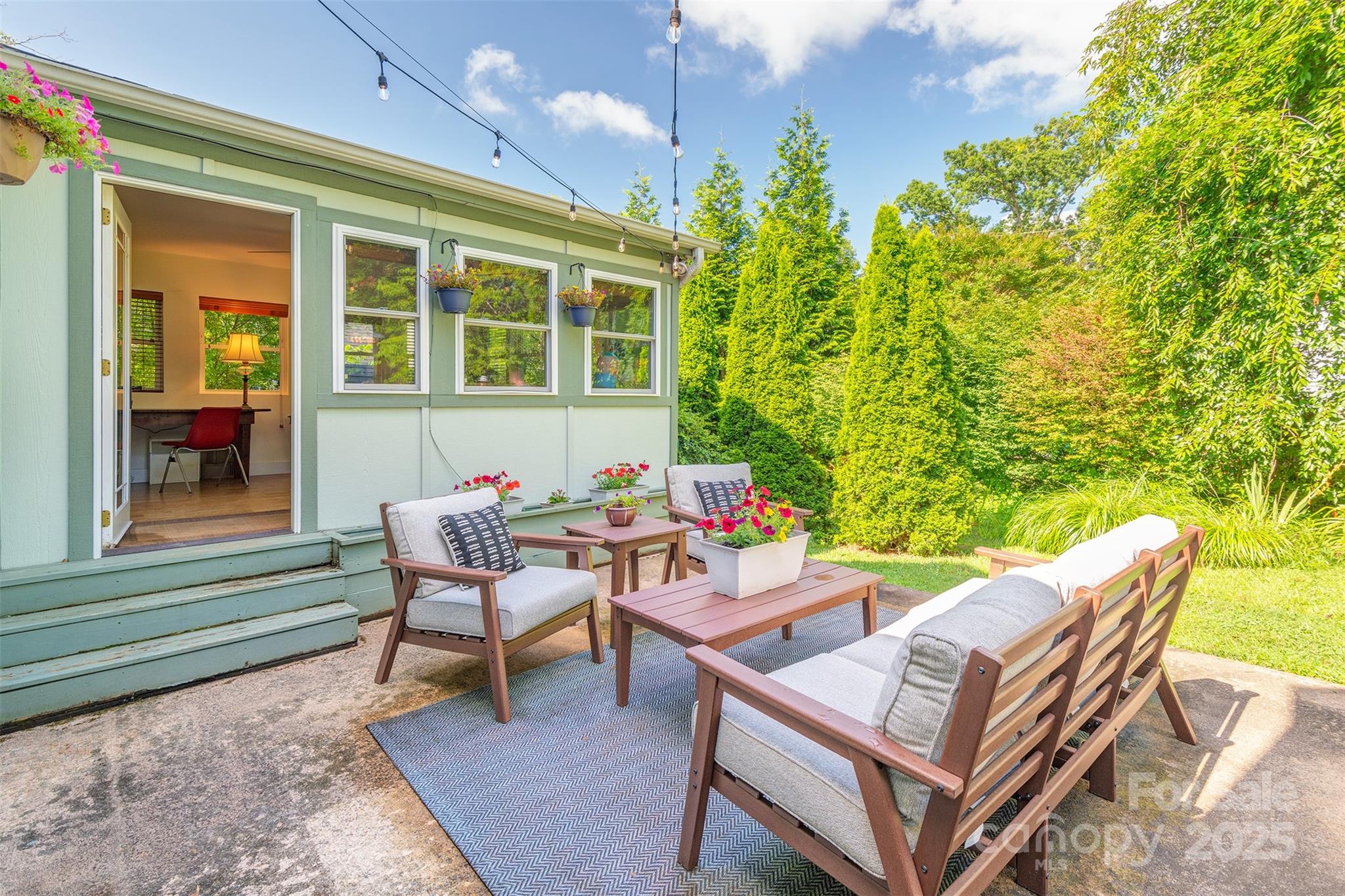 6 Craggy Circle Asheville NC 28803