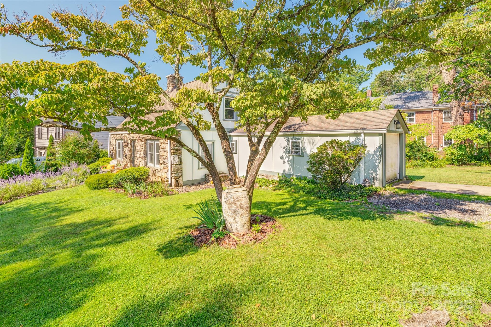 6 Craggy Circle Asheville NC 28803