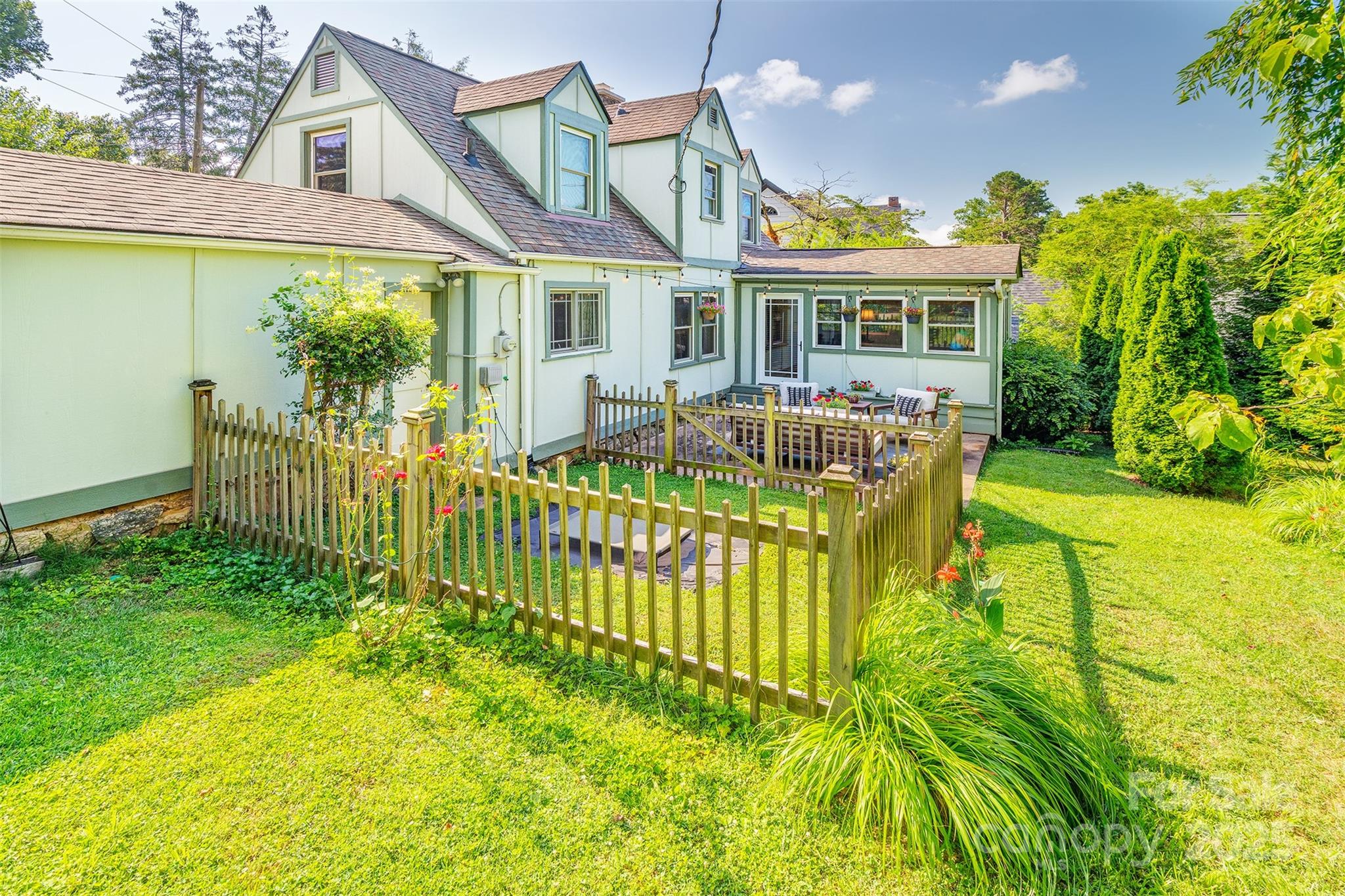 6 Craggy Circle Asheville NC 28803