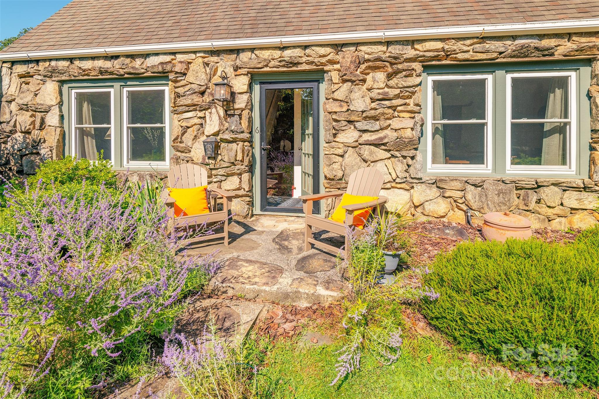 6 Craggy Circle Asheville NC 28803