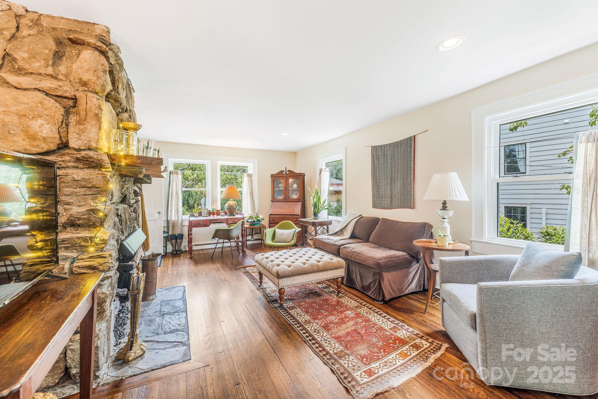 6 Craggy Circle Asheville NC 28803