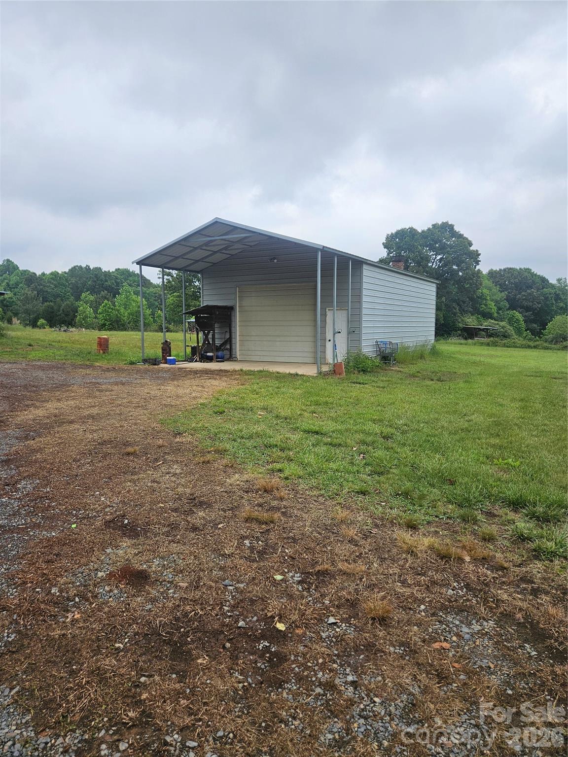 32049 Kendalls Church Road New London NC 28127