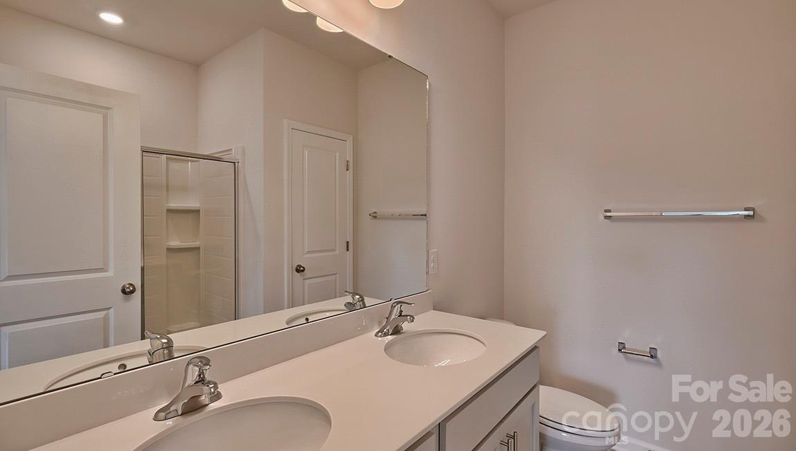 33 Queen Valley Way Waynesville NC 28786