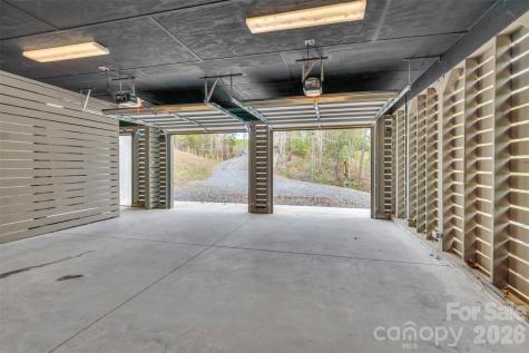 386 Squirrel Lane Clover SC 29710
