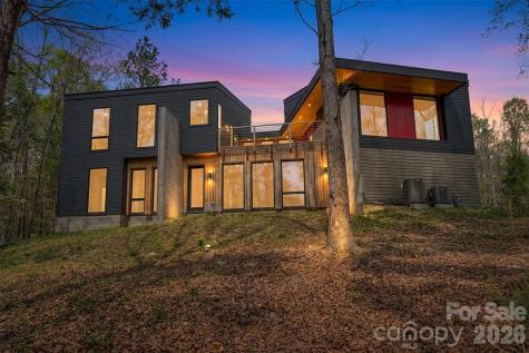 386 Squirrel Lane Clover SC 29710