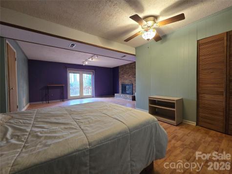 8 Shadywood Circle Asheville NC 28803