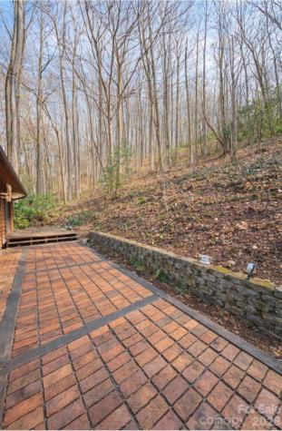 8 Shadywood Circle Asheville NC 28803