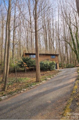 8 Shadywood Circle Asheville NC 28803