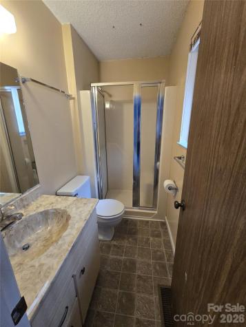 8 Shadywood Circle Asheville NC 28803