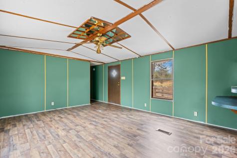 5624 R & R Farm Road Connelly Springs NC 28612