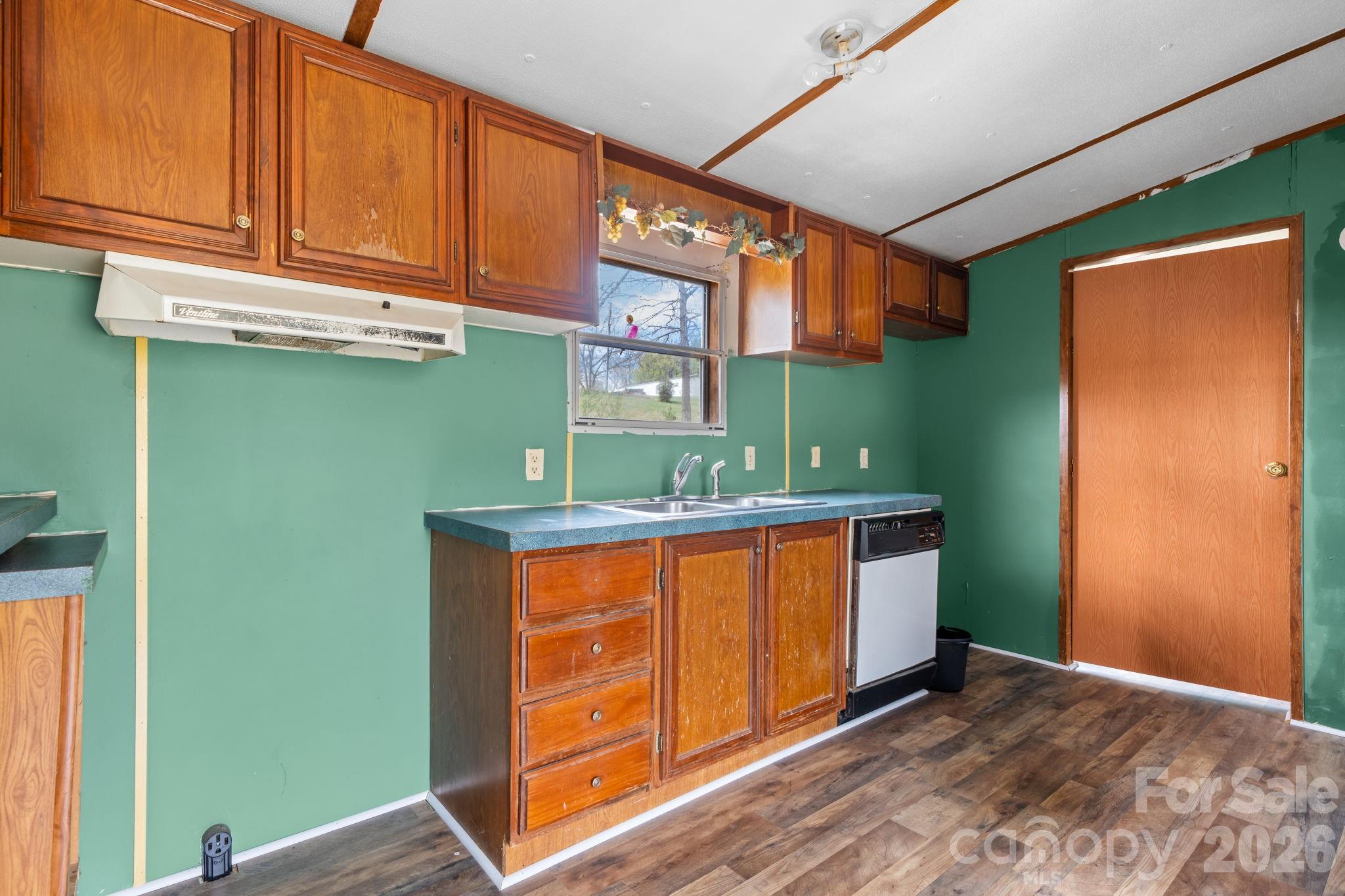 5624 R & R Farm Road Connelly Springs NC 28612