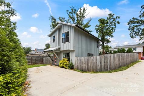 24 Blake Court Arden NC 28704