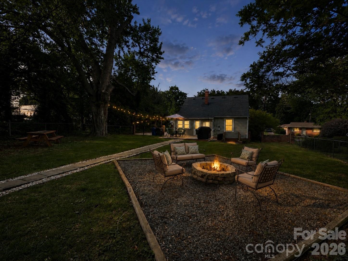 36 20th Avenue NE Hickory NC 28601