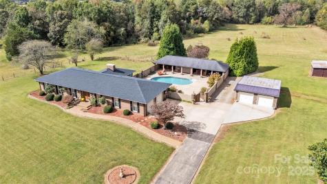 840 Happy Plains Road Taylorsville NC 28681