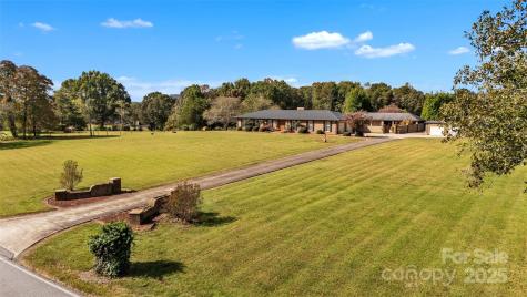 840 Happy Plains Road Taylorsville NC 28681