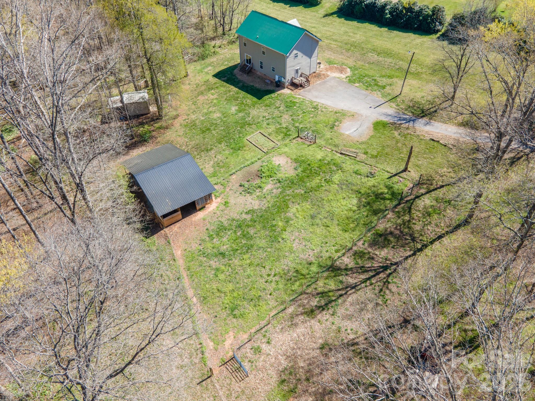 193 Red Hawk Lane Olin NC 28660