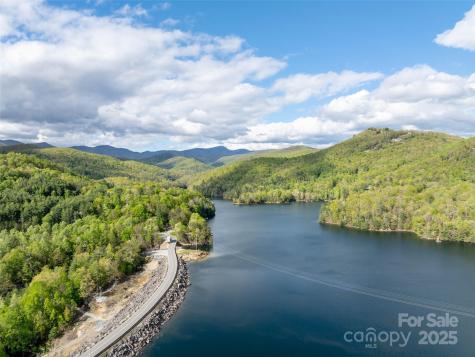 13084 Canada Road Tuckasegee NC 28783