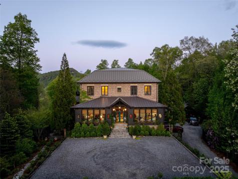 13084 Canada Road Tuckasegee NC 28783
