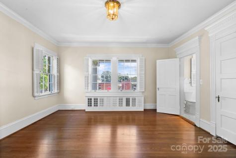 127 N Main Street Belmont NC 28012