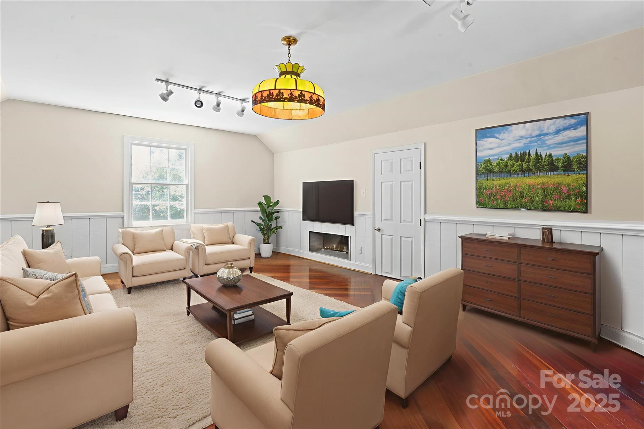 127 N Main Street Belmont NC 28012