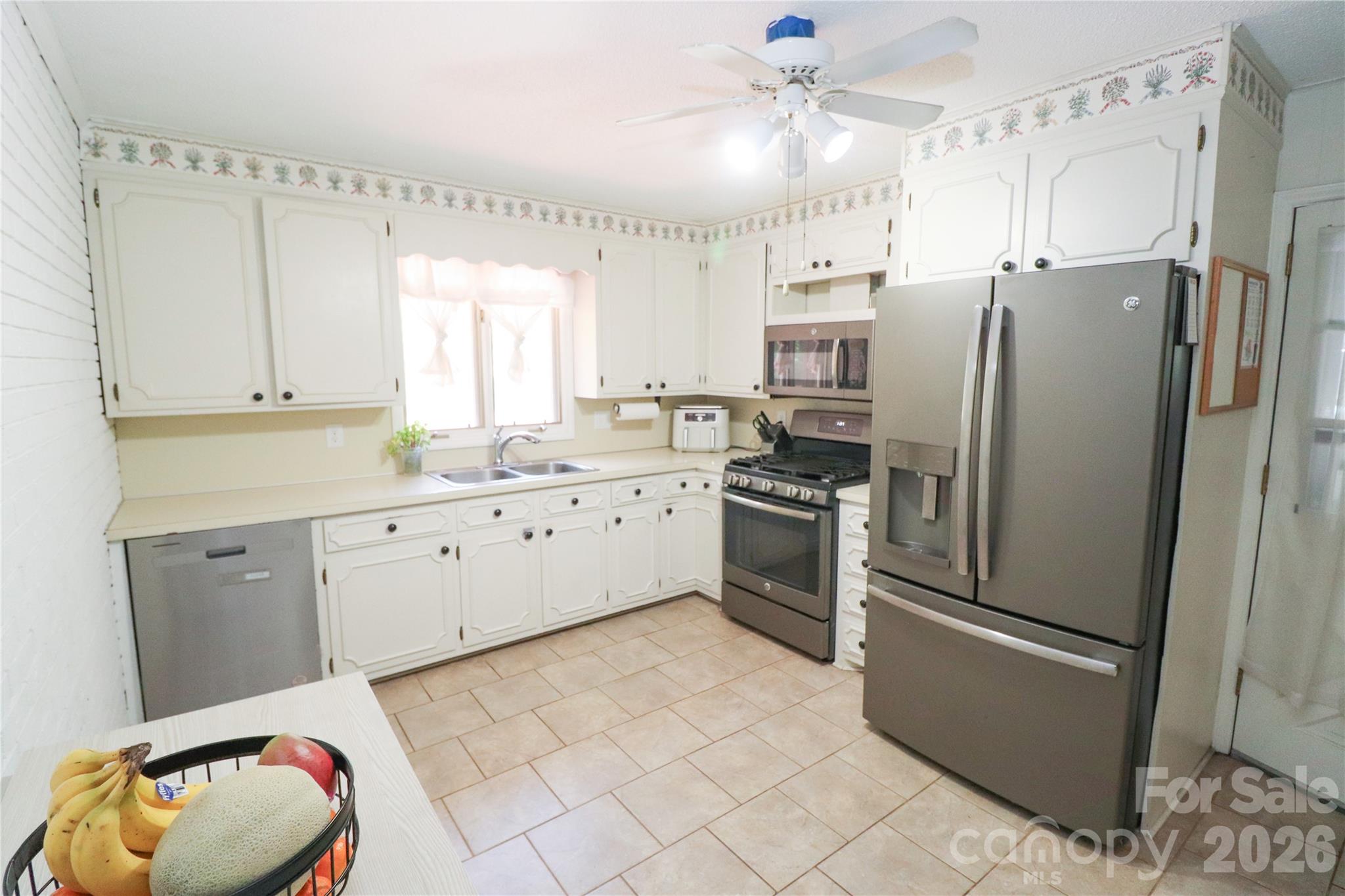 112 Forest Avenue NE Valdese NC 28690