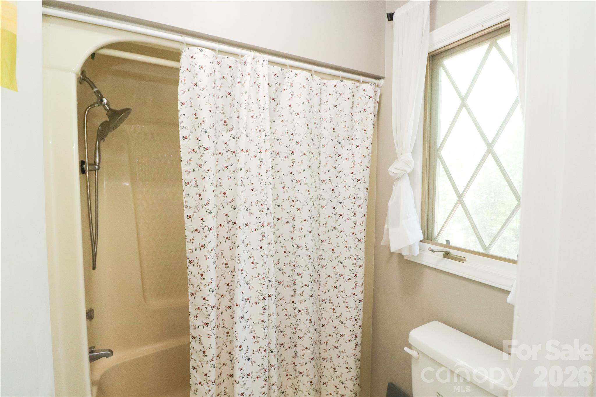 112 Forest Avenue NE Valdese NC 28690