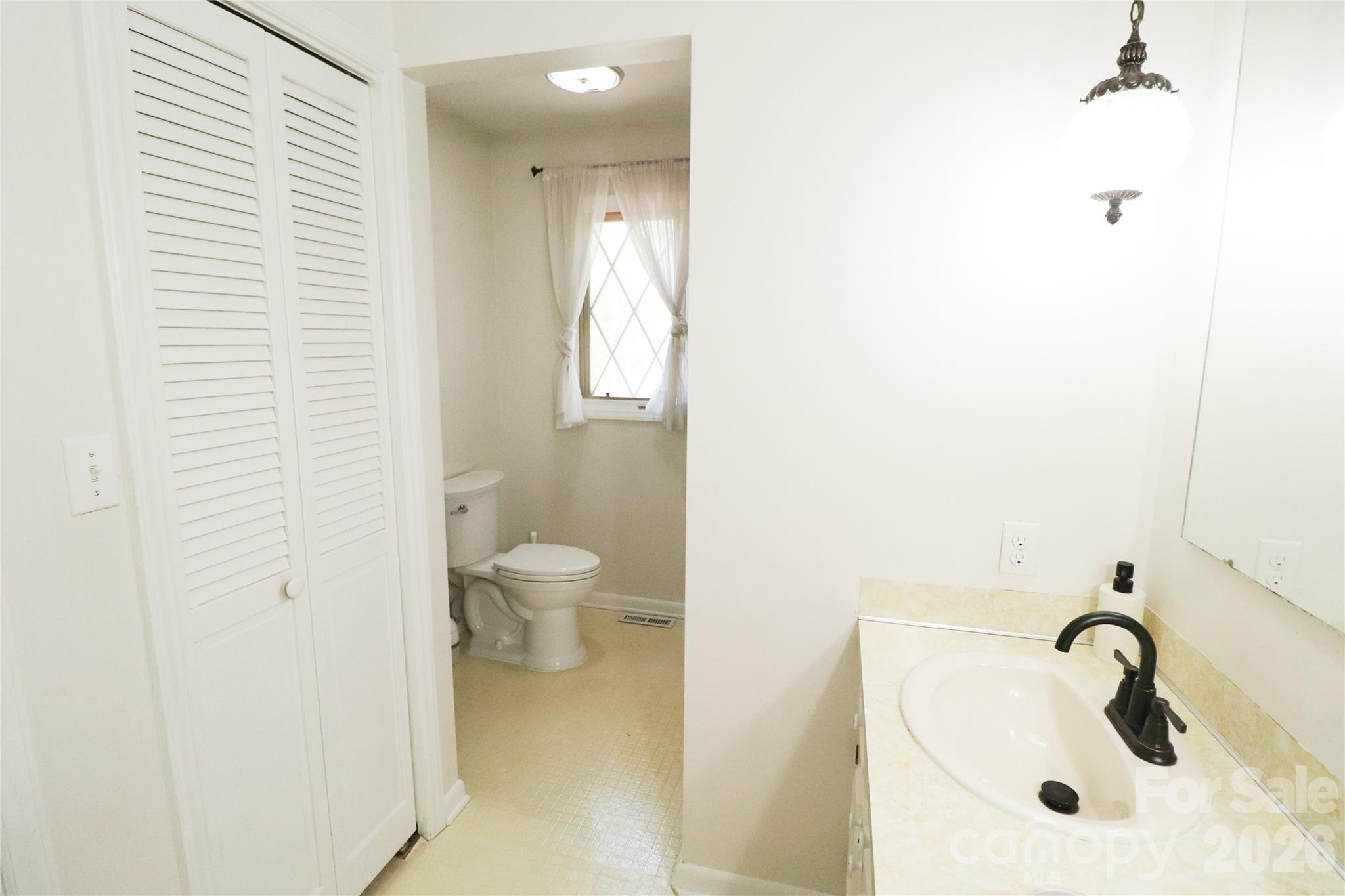 112 Forest Avenue NE Valdese NC 28690
