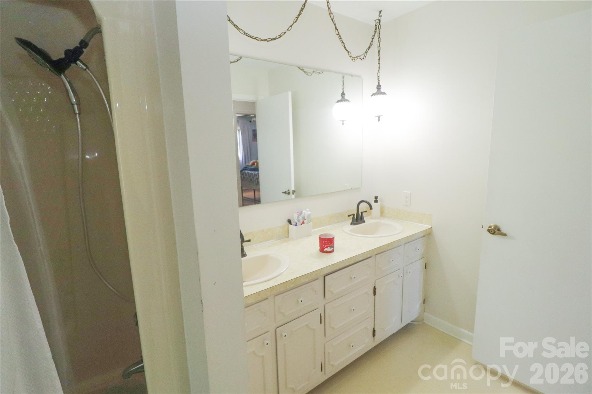 112 Forest Avenue NE Valdese NC 28690