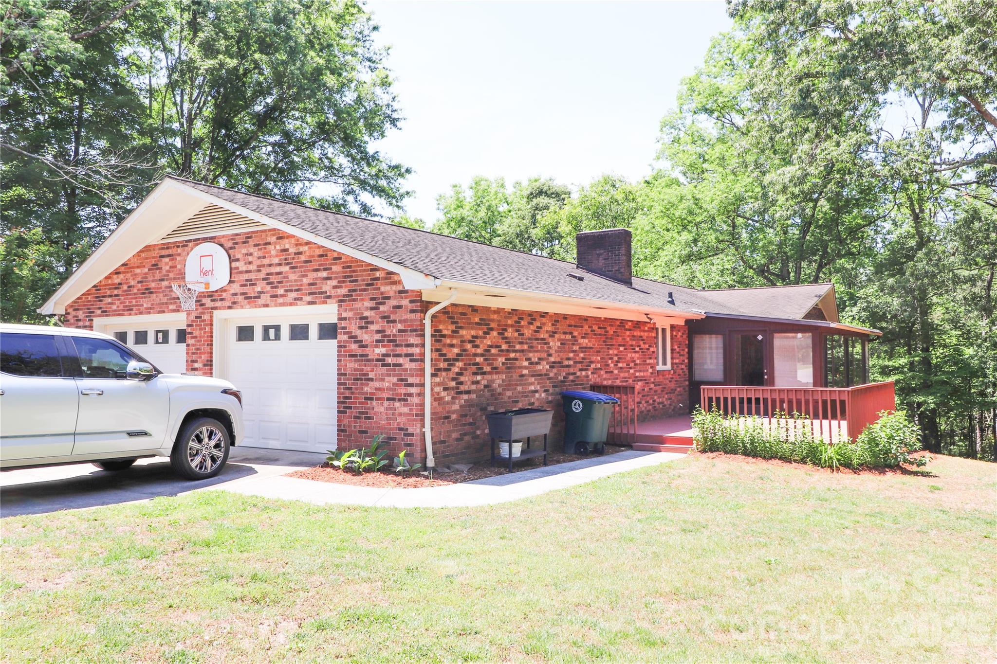 112 Forest Avenue NE Valdese NC 28690