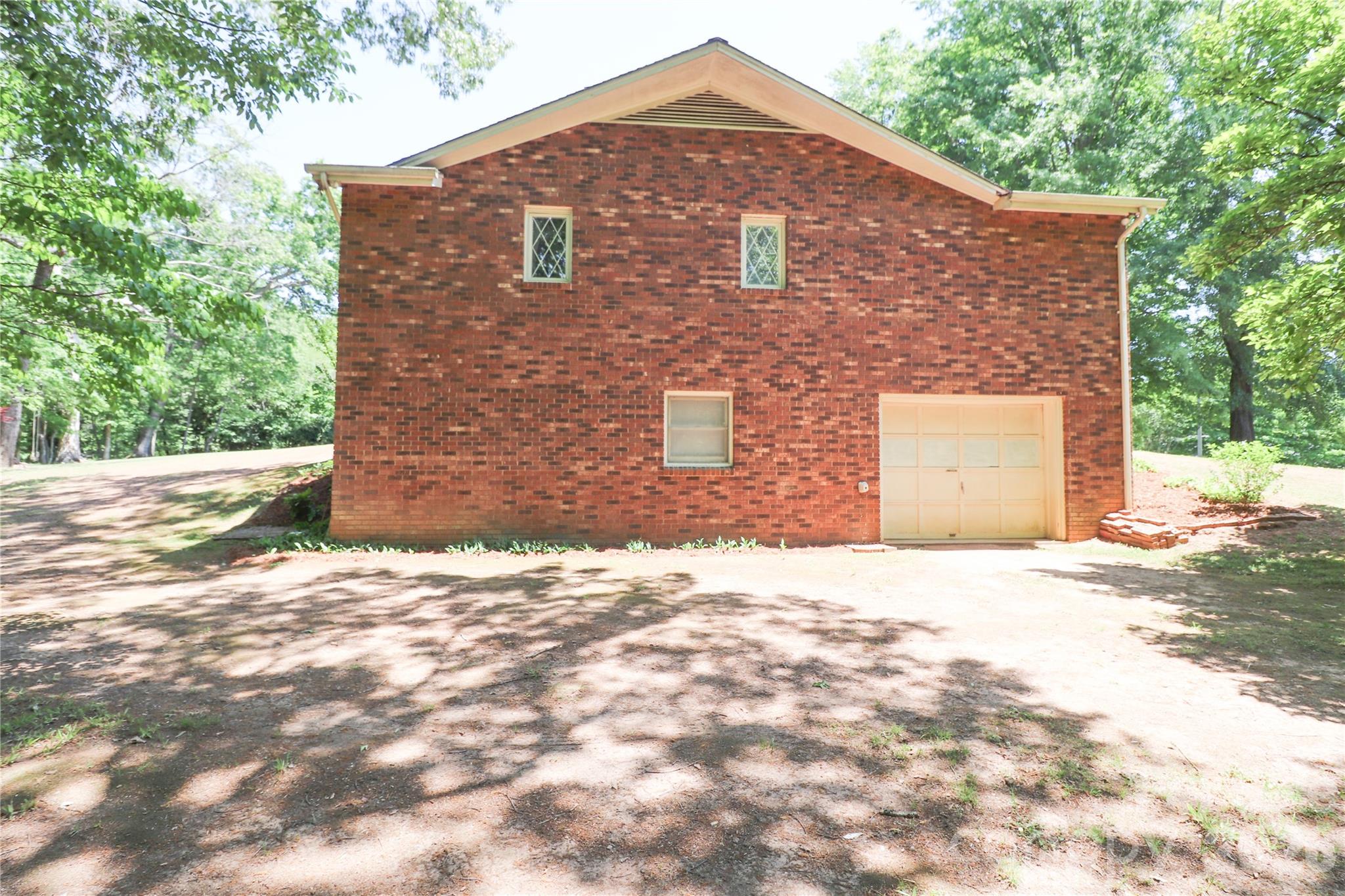 112 Forest Avenue NE Valdese NC 28690