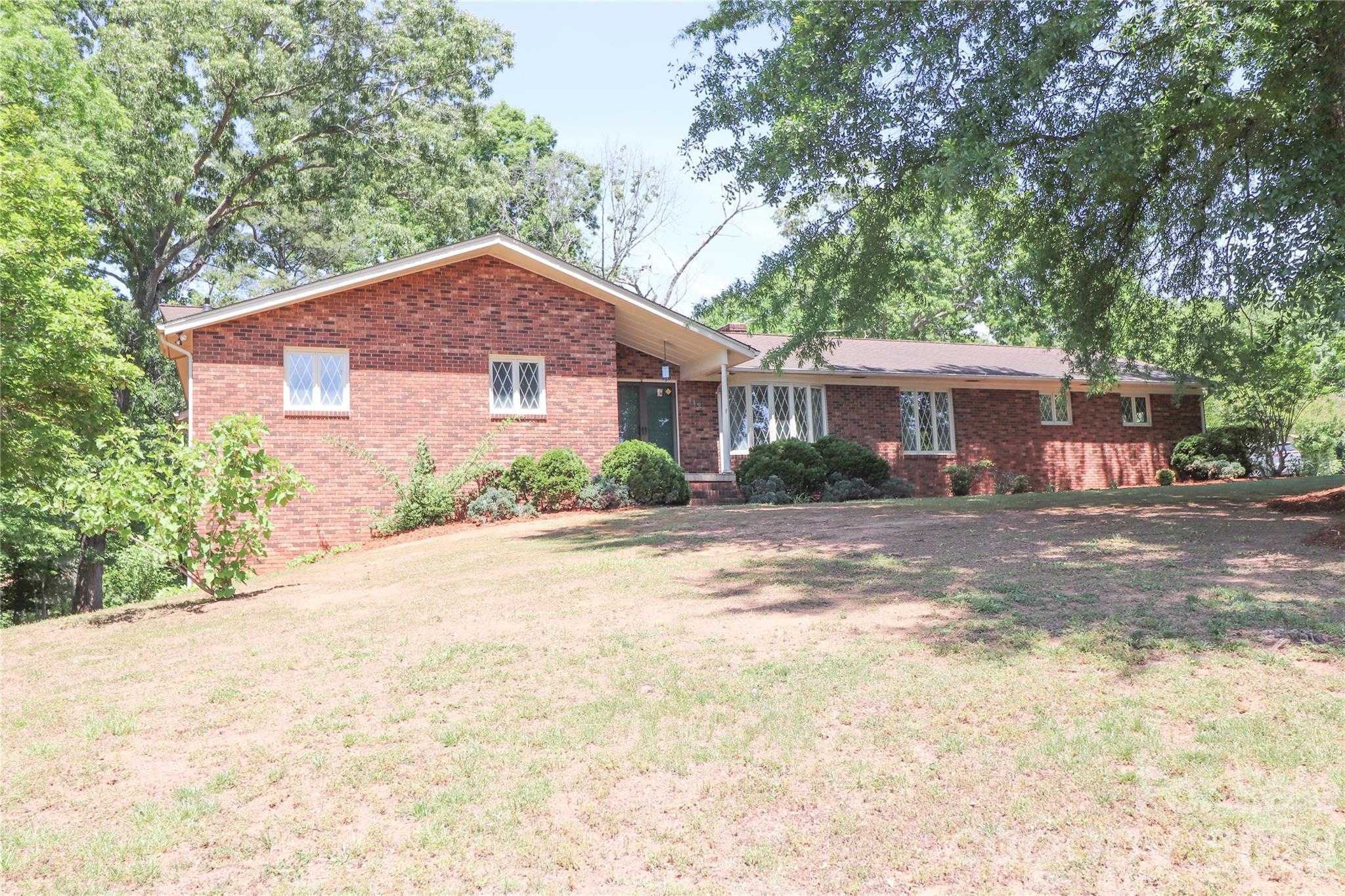 112 Forest Avenue NE Valdese NC 28690