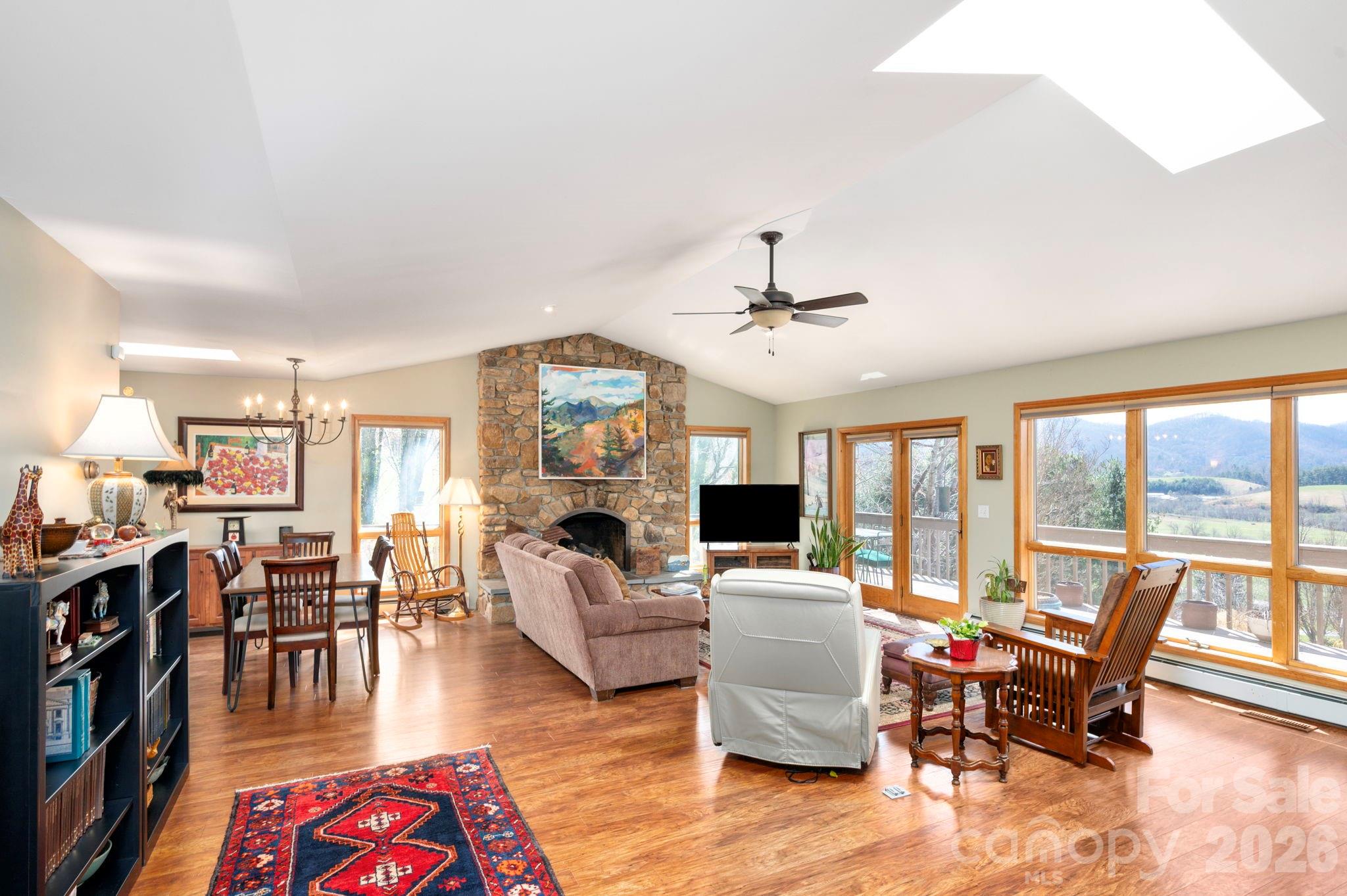 25 New Morning Place Leicester NC 28748