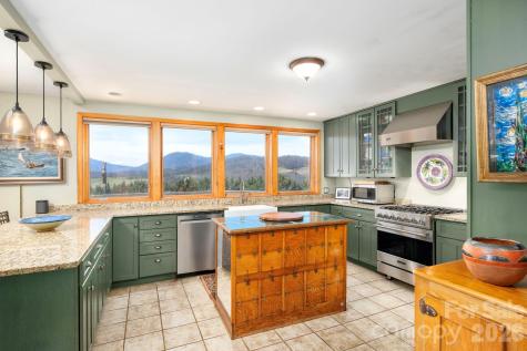 25 New Morning Place Leicester NC 28748