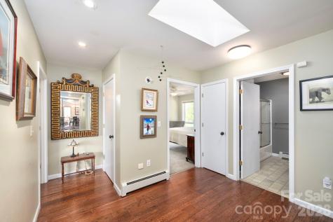25 New Morning Place Leicester NC 28748