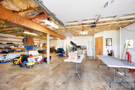 25 New Morning Place Leicester NC 28748