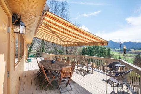 25 New Morning Place Leicester NC 28748