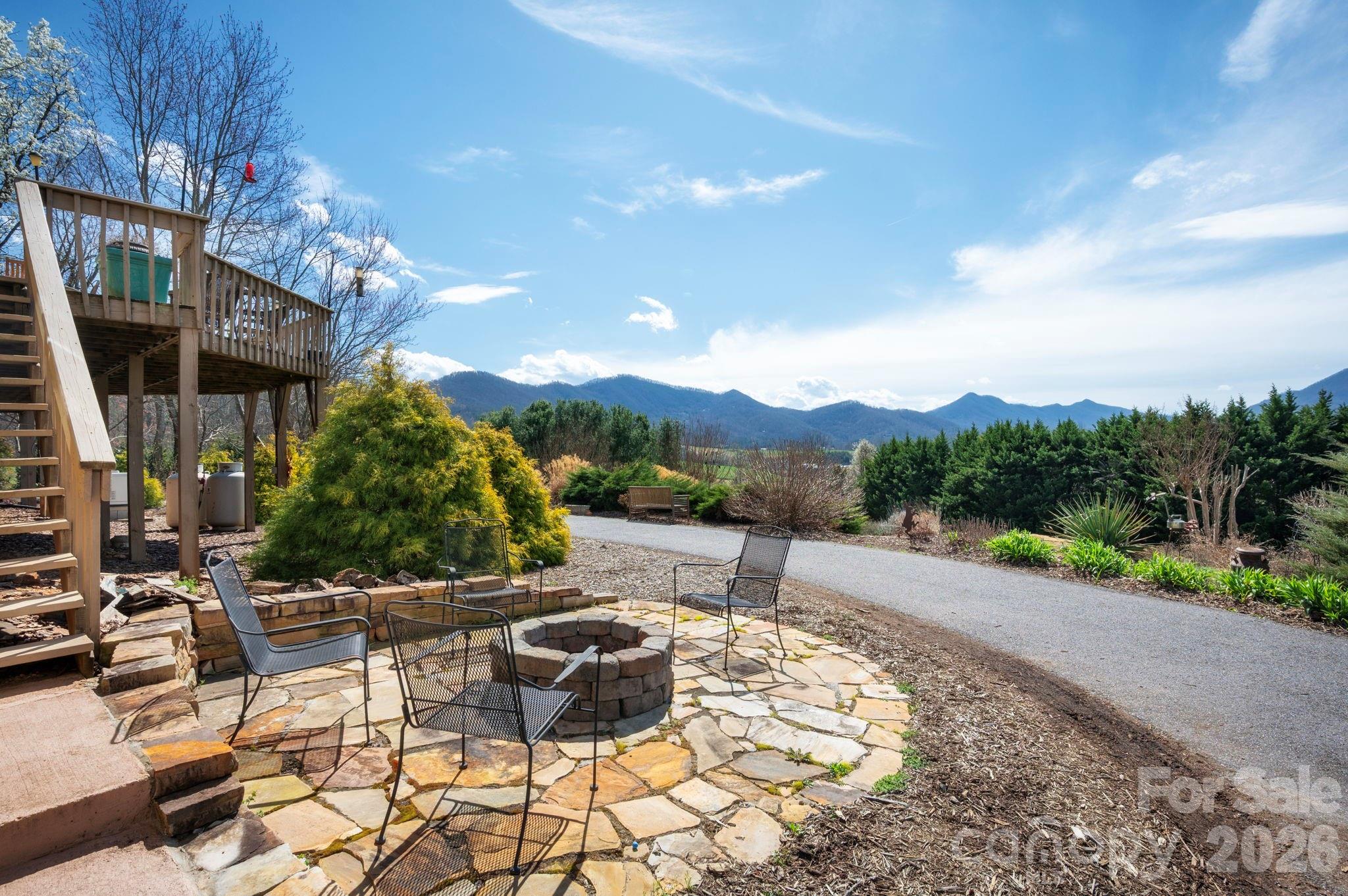 25 New Morning Place Leicester NC 28748