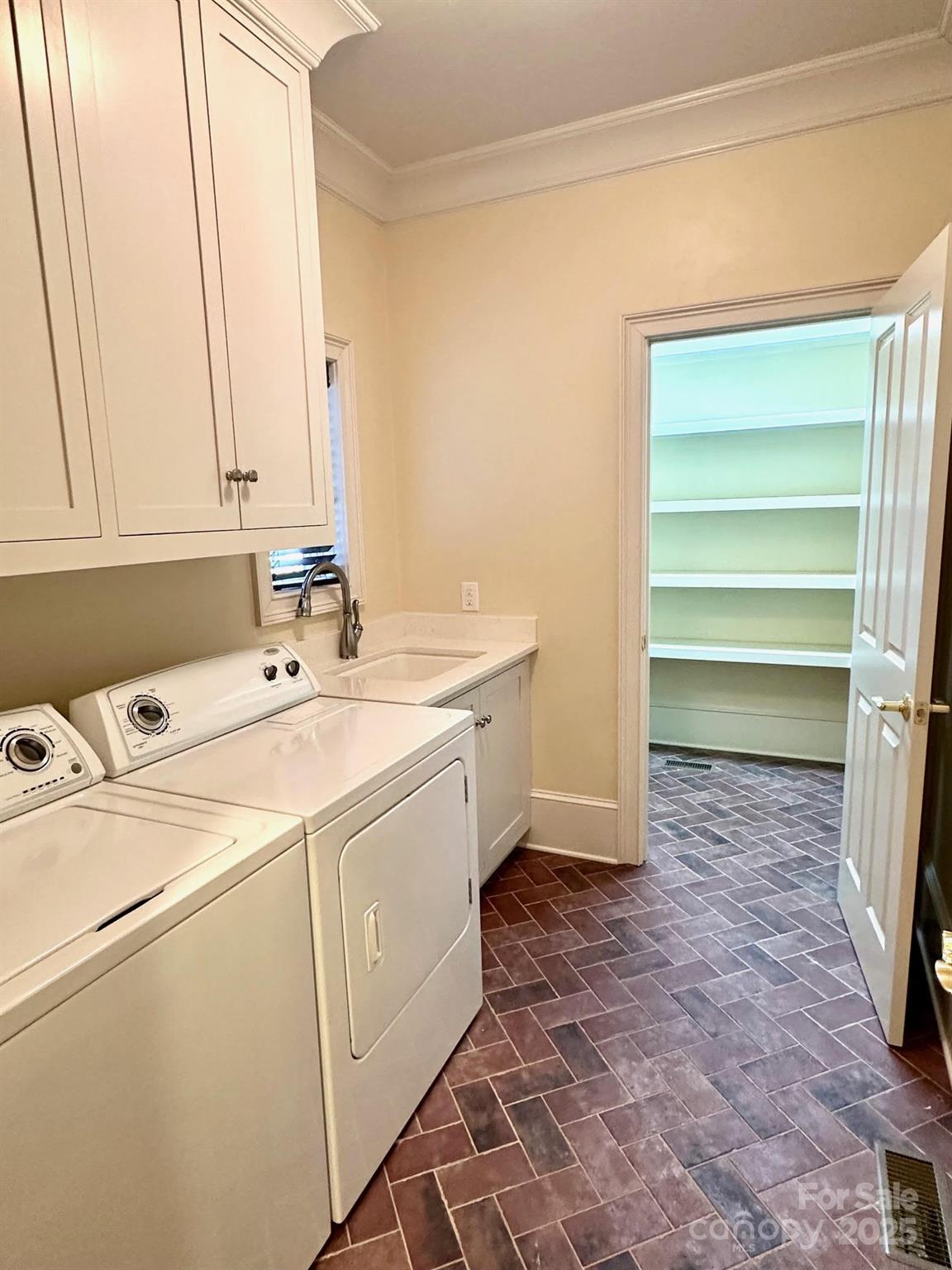 520 E Landing Ridge Circle Jefferson NC 28640