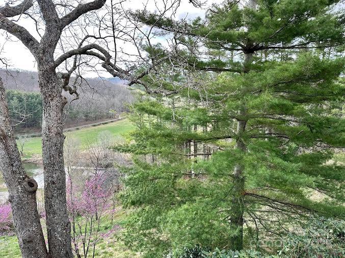 520 E Landing Ridge Circle Jefferson NC 28640