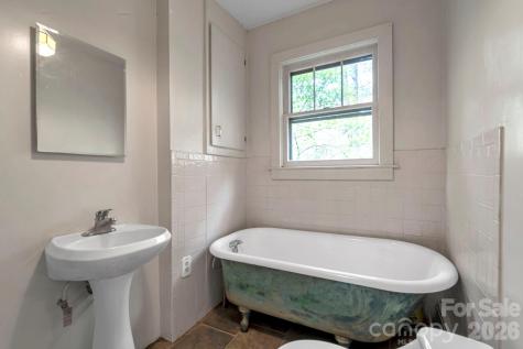257 Pine Street Black Mountain NC 28711
