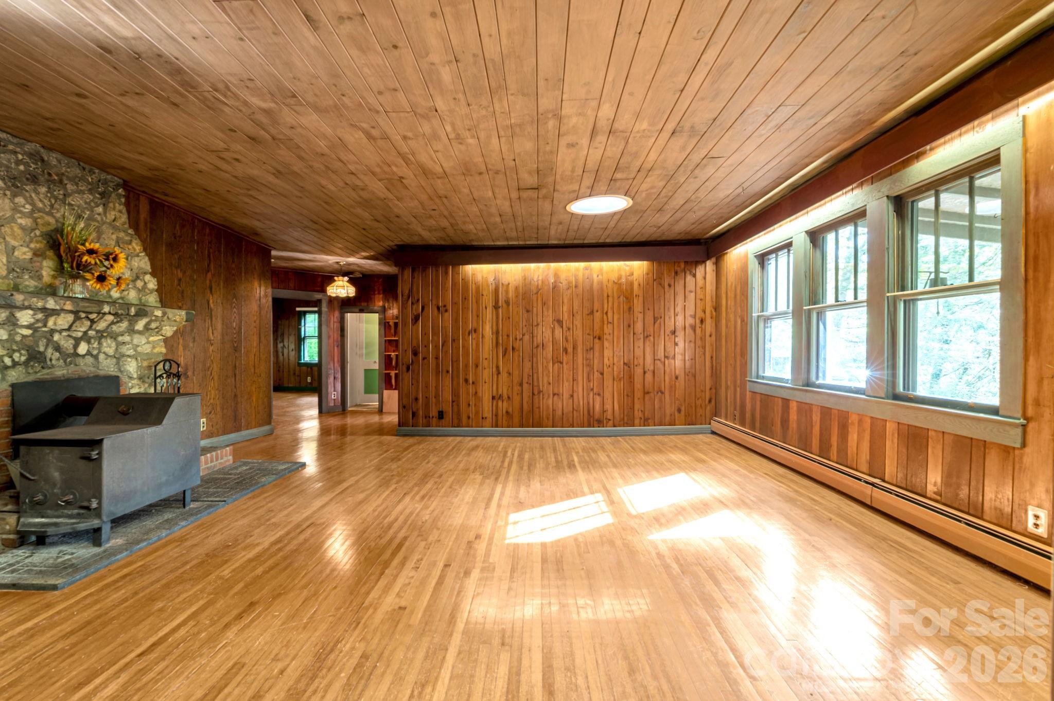 257 Pine Street Black Mountain NC 28711