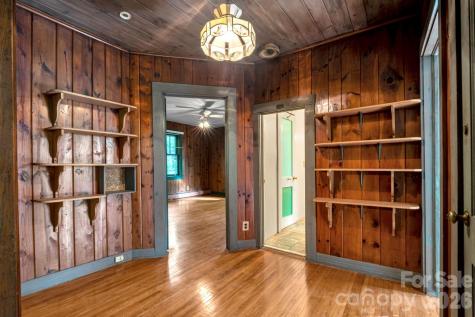 257 Pine Street Black Mountain NC 28711